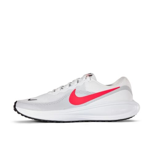 حذاء Nike Revolution 8 للرجال
