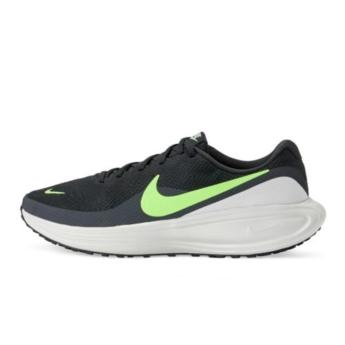 حذاء Nike Revolution 8 للرجال